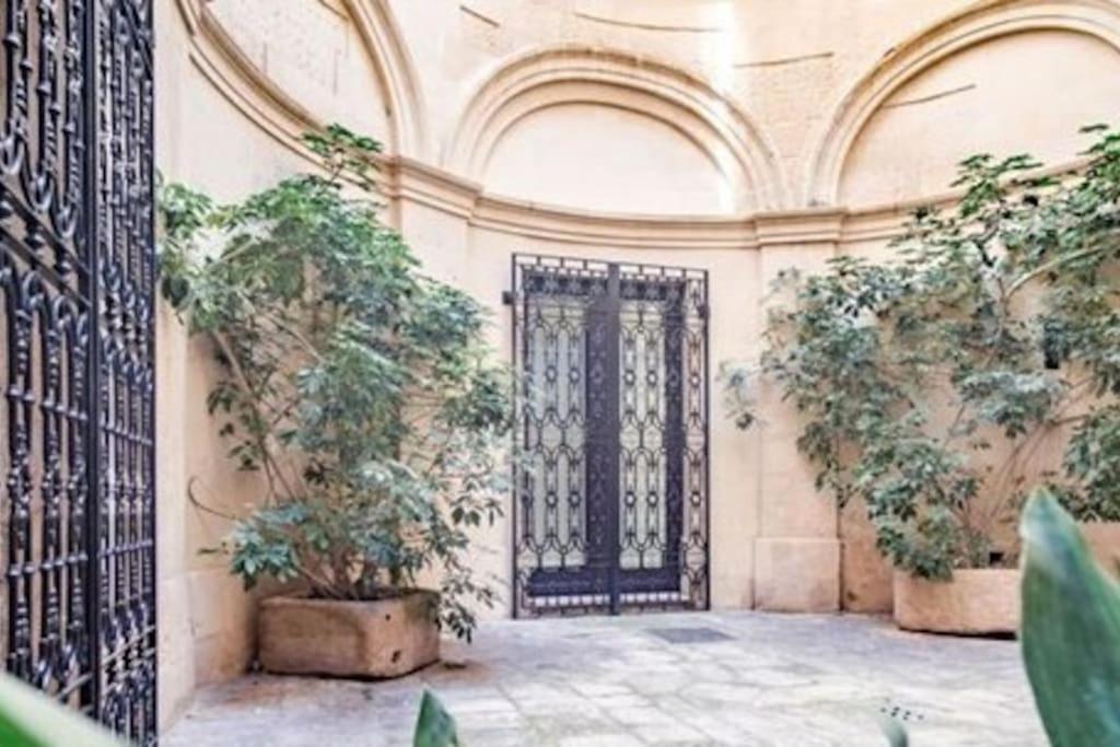 Casa Vacanze De Mari Lecce Dış mekan fotoğraf
