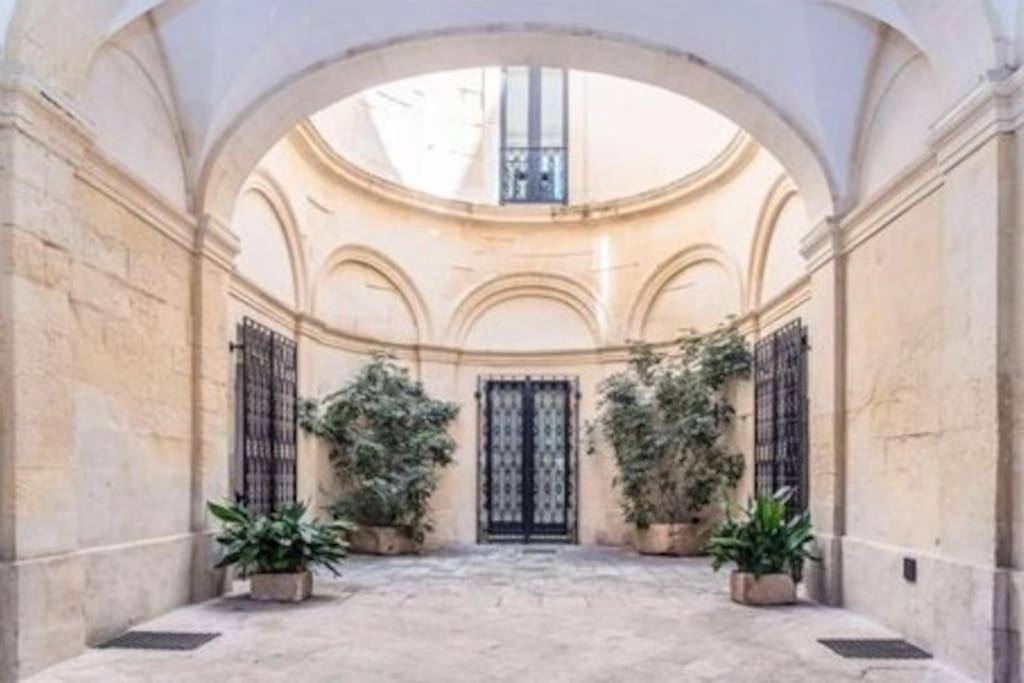 Casa Vacanze De Mari Lecce Dış mekan fotoğraf